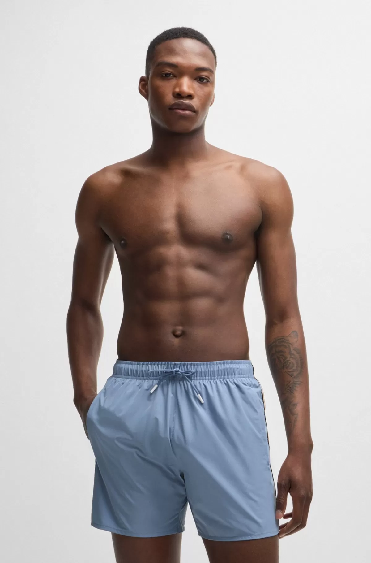 HUGO BOSS Fuldt Forede Badeshorts Med Signaturstribe Lyseblå Outlet