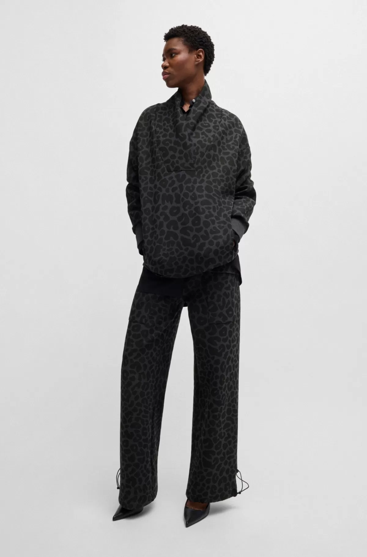 HUGO BOSS NAOMI X BOSS-sweatshirt I Bomuldsblanding Med Dyreprint Og Energear™ Sort mønstret Hot