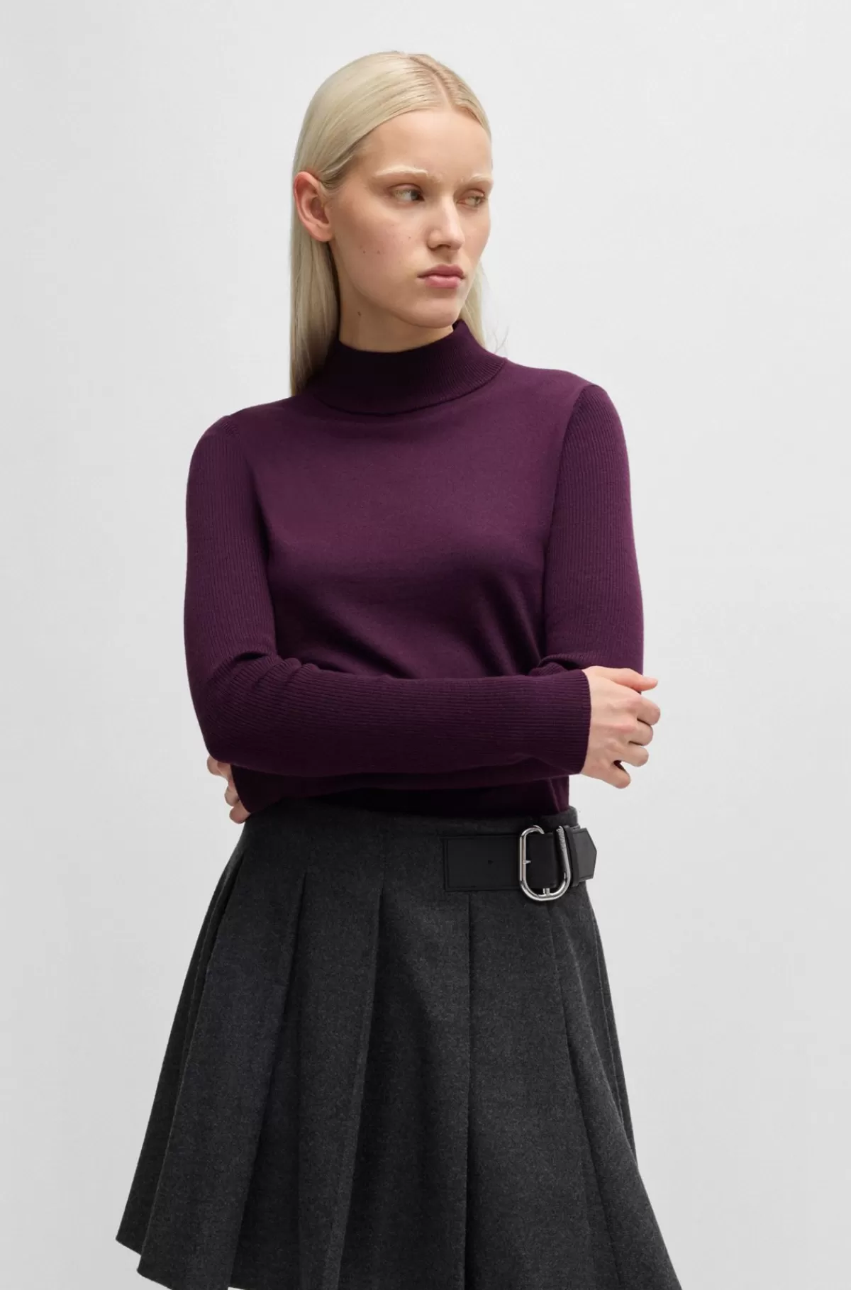 HUGO BOSS Sweater I Ny Uld Med Høj Hals Og Ribærmer Mørklilla Outlet
