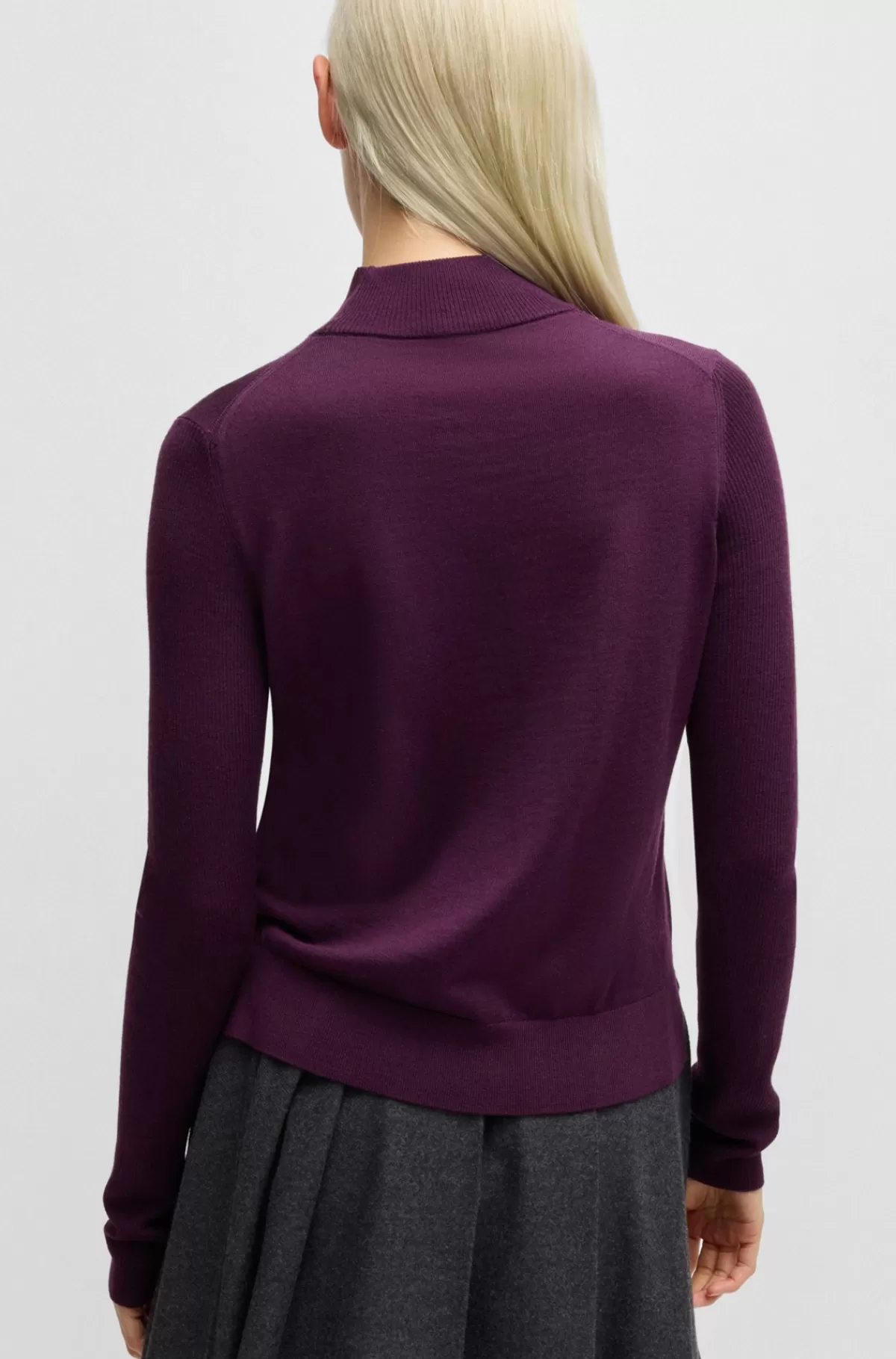HUGO BOSS Sweater I Ny Uld Med Høj Hals Og Ribærmer Mørklilla Outlet