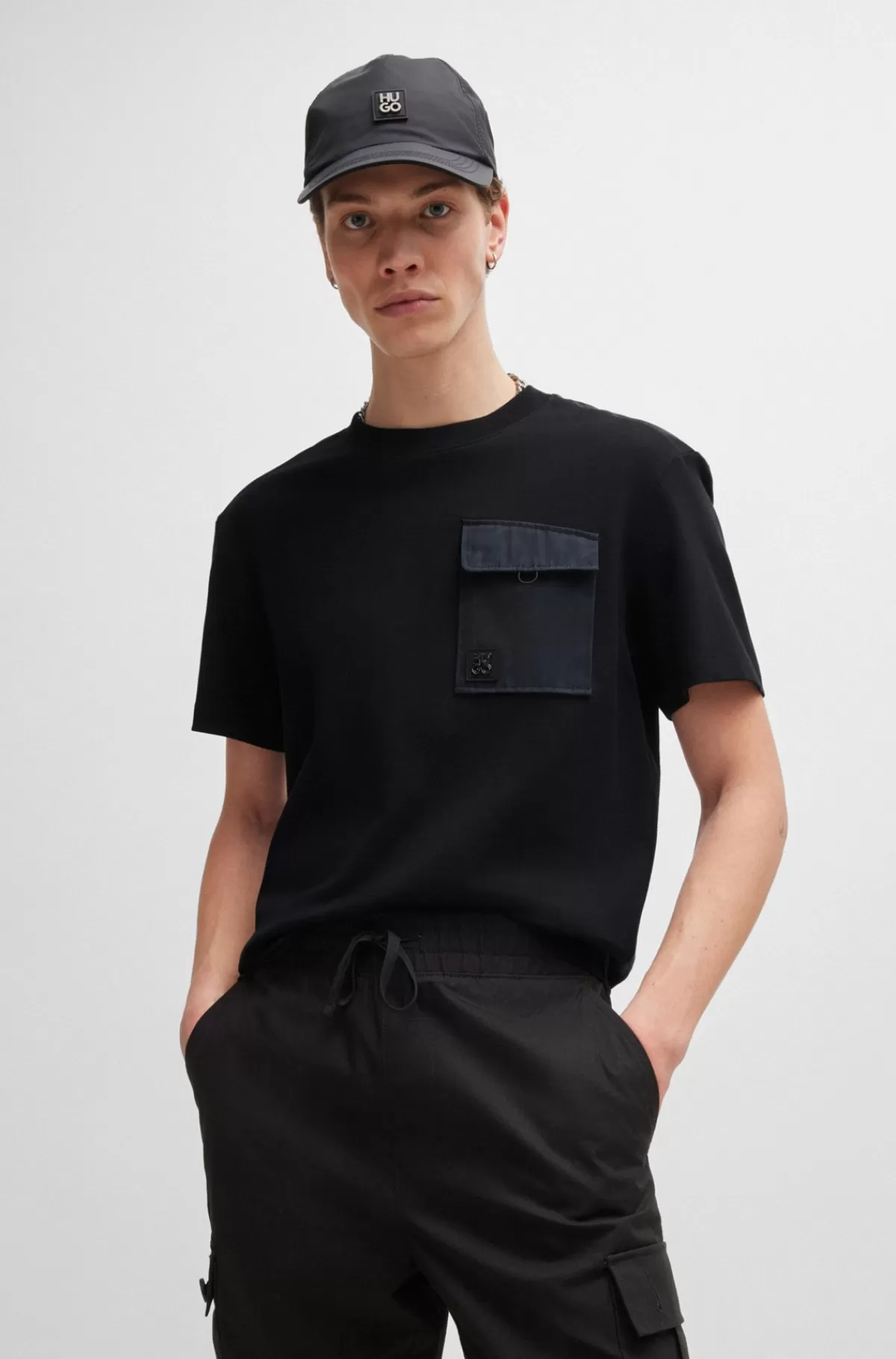 HUGO BOSS T-shirt I Interlock-bomuld Med Dyreprint På Brystlommen Sort Outlet